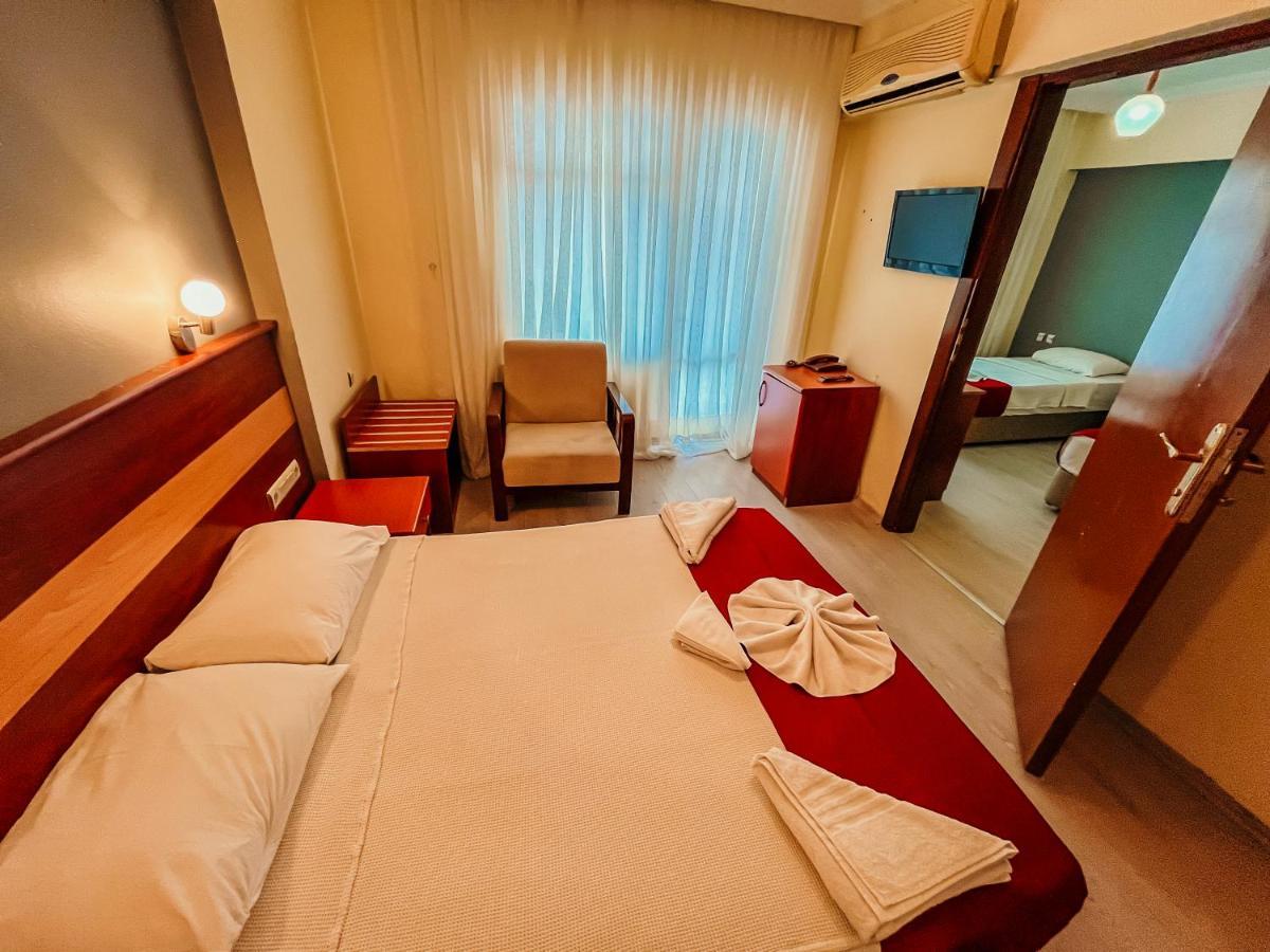 Hotel First Class Didim Exterior photo
