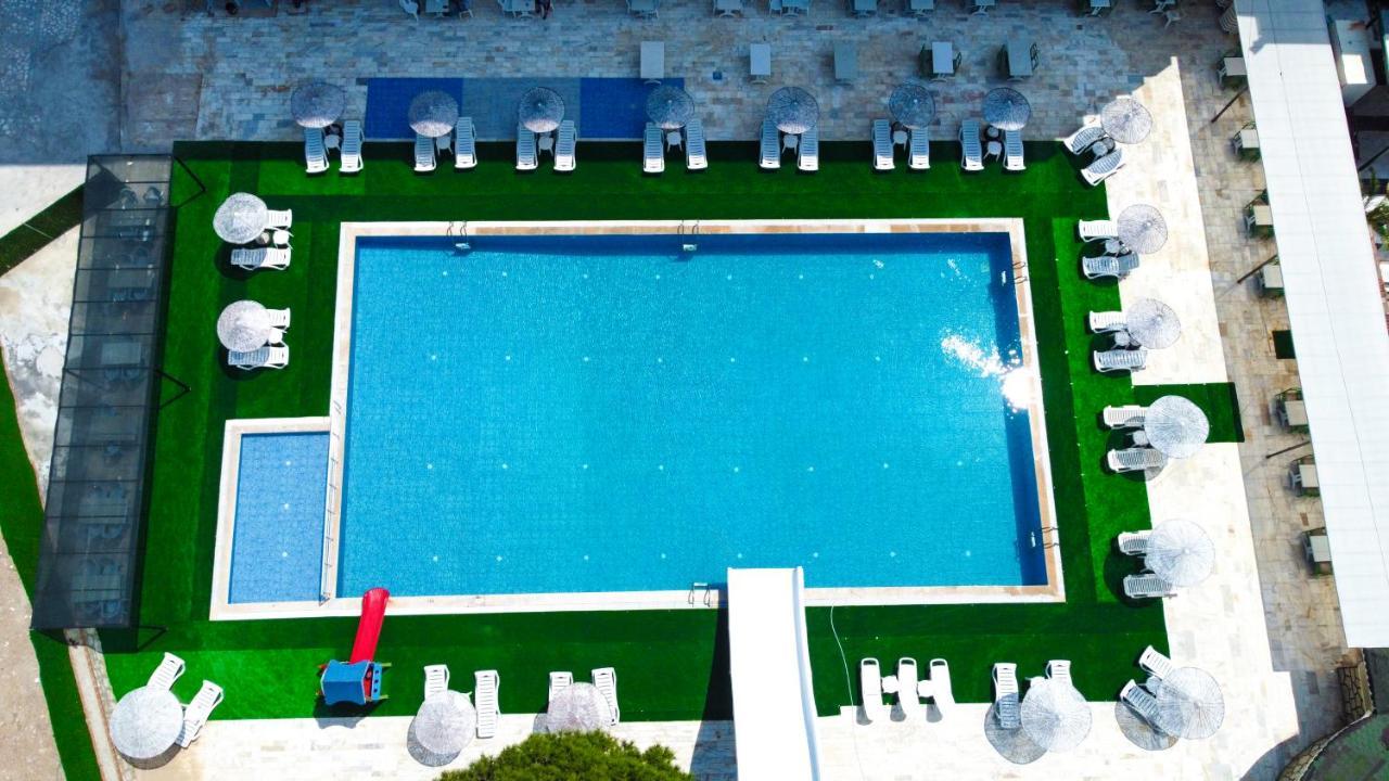 Hotel First Class Didim Exterior photo