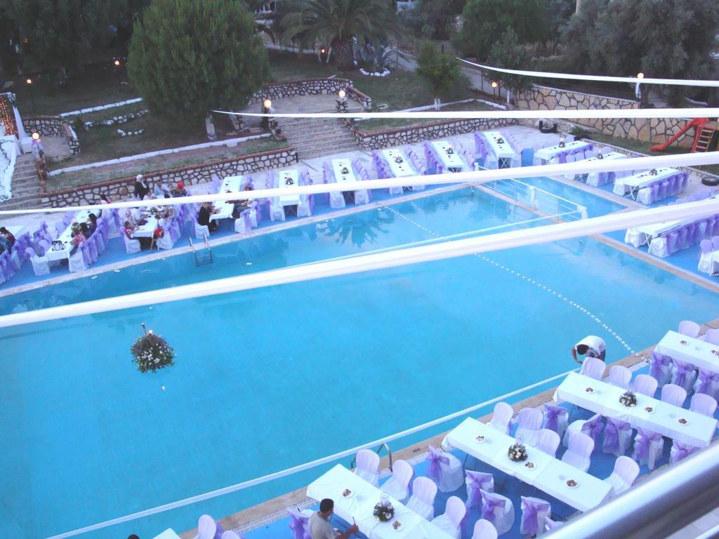 Hotel First Class Didim Exterior photo