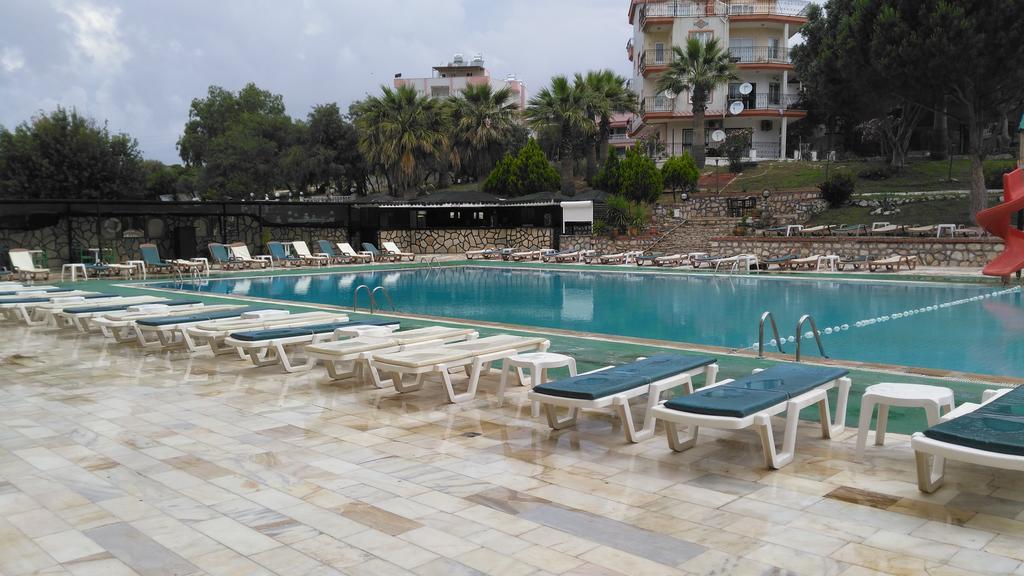 Hotel First Class Didim Exterior photo